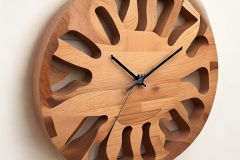 Leonardo_Creative_clock_wood_design_1