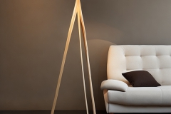Leonardo_Creative_floor_lamp_wood_3-2