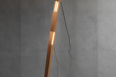 Leonardo_Creative_floor_lamp_wood_3